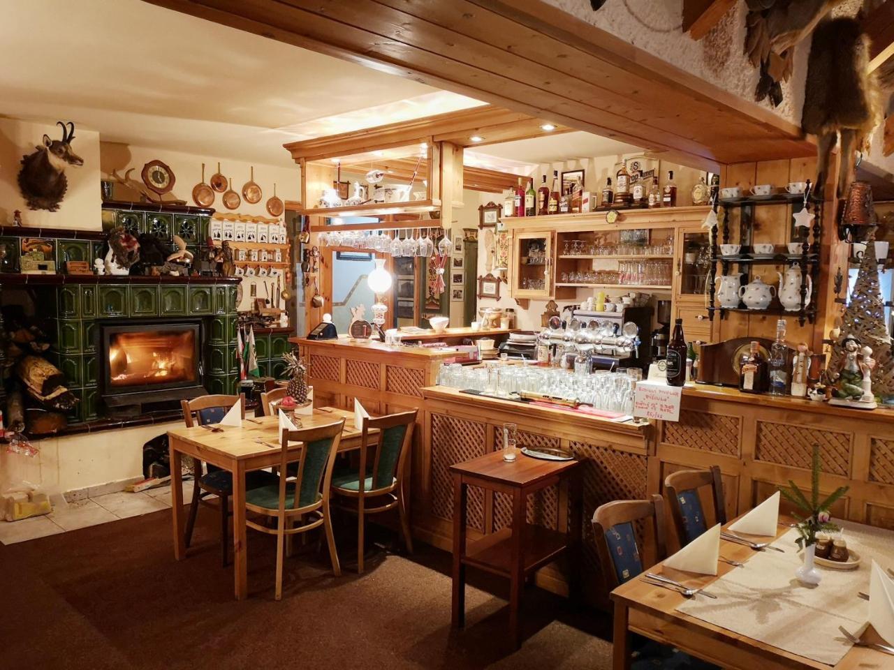 Bergzentrum Pam 야히모프 외부 사진