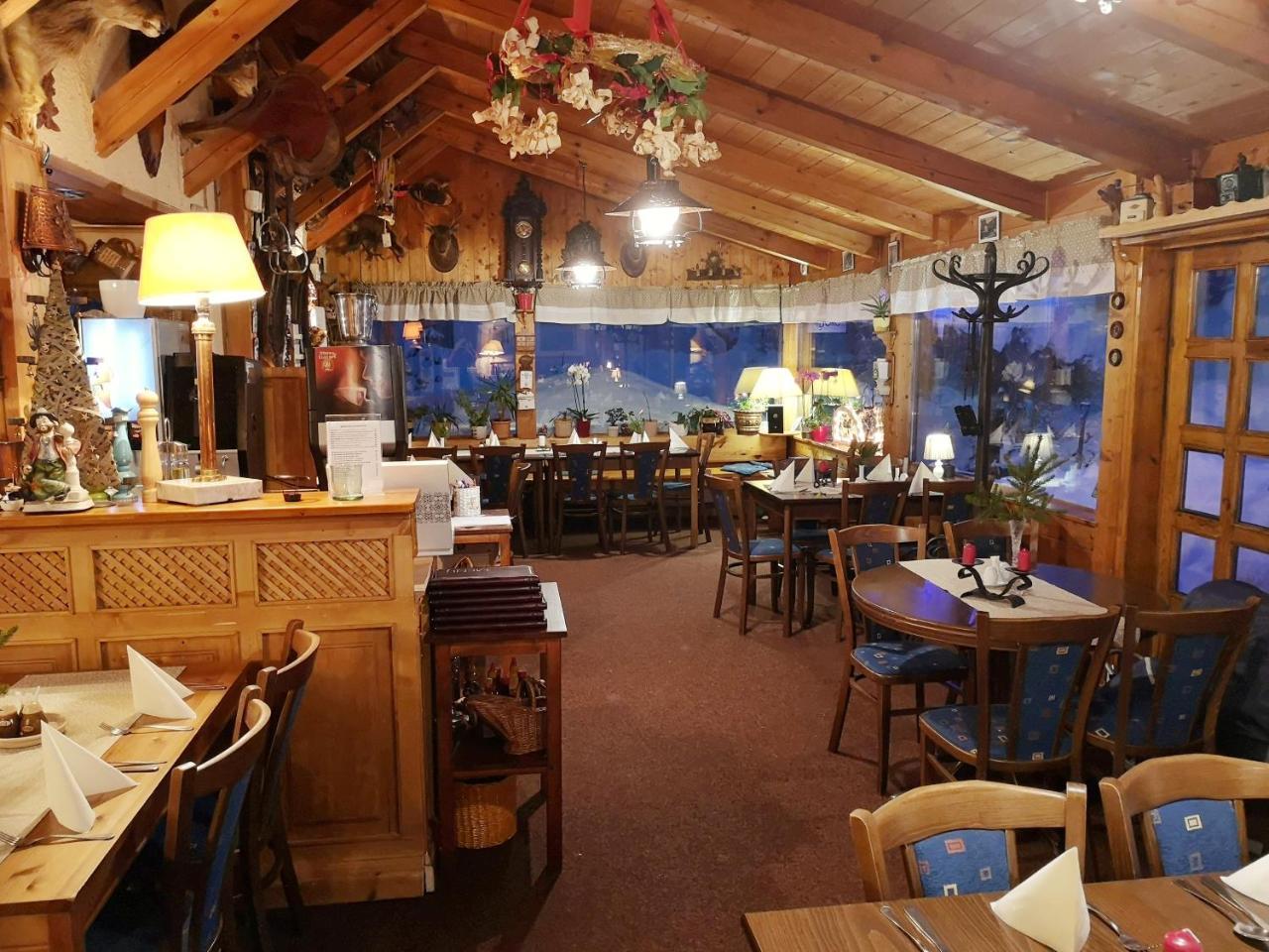 Bergzentrum Pam 야히모프 외부 사진