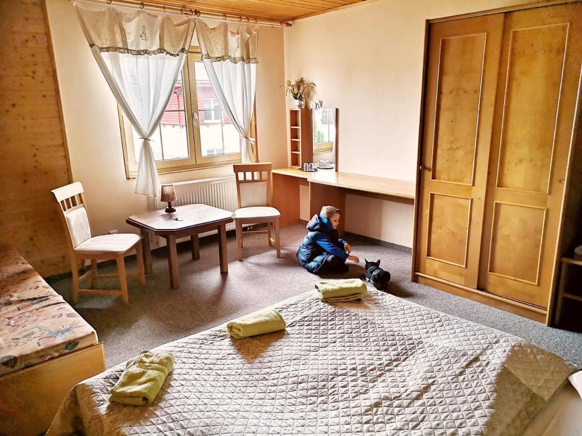 Bergzentrum Pam 야히모프 외부 사진